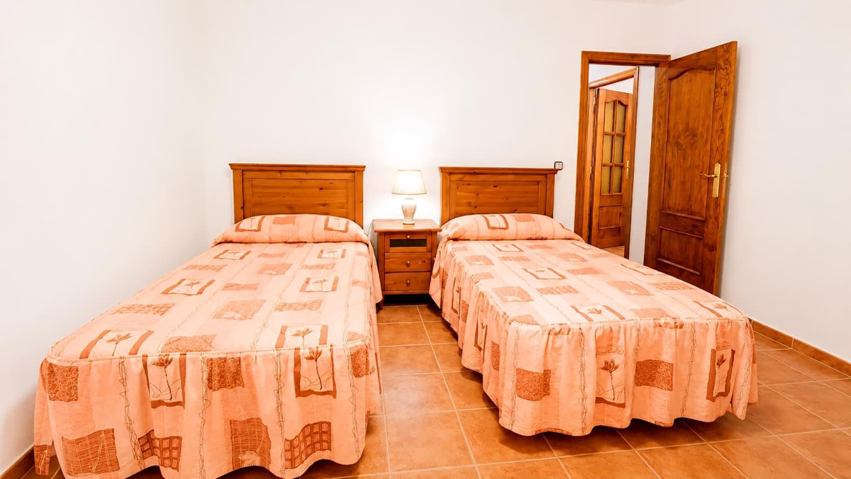 Te koop Herenhuis Costa Del Sol Ronda € 245.000,-