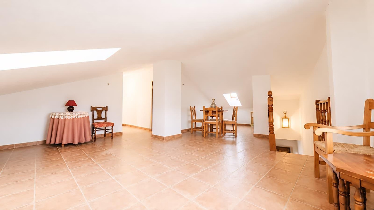 Te koop Herenhuis Costa Del Sol Ronda € 245.000,-