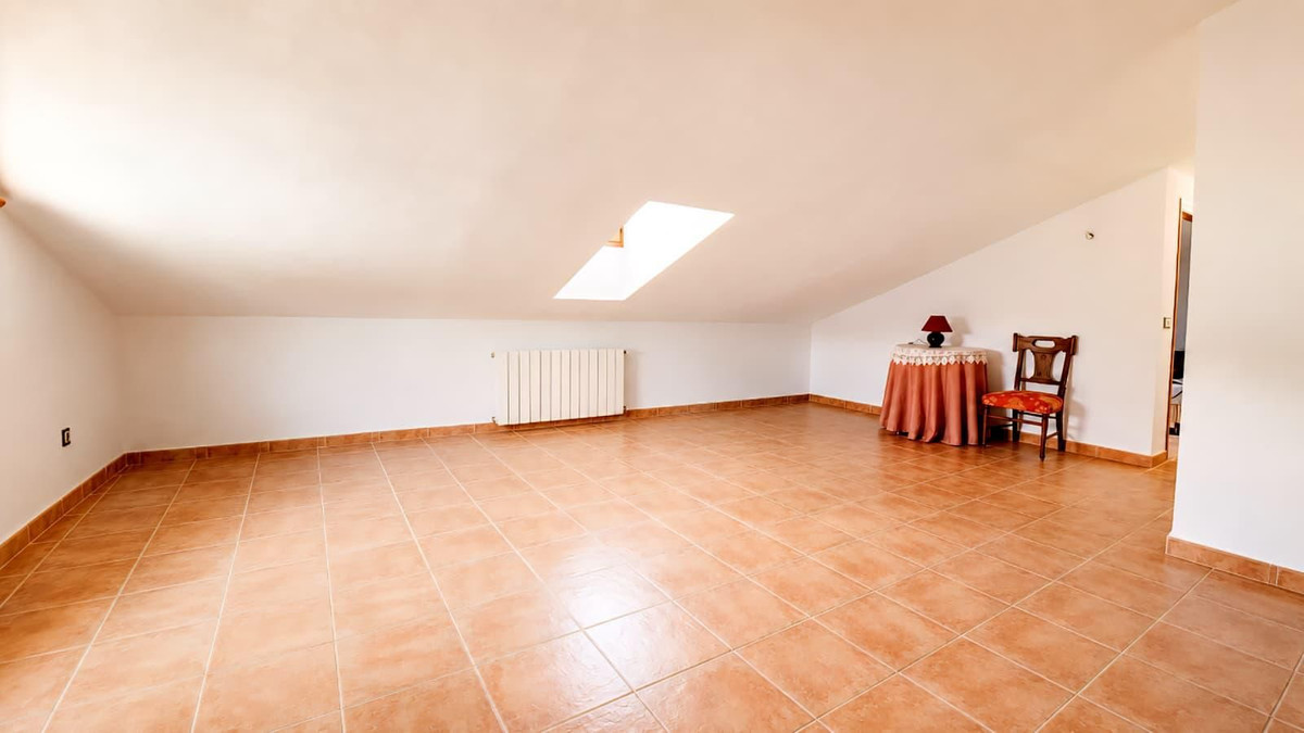 Te koop Herenhuis Costa Del Sol Ronda € 245.000,-