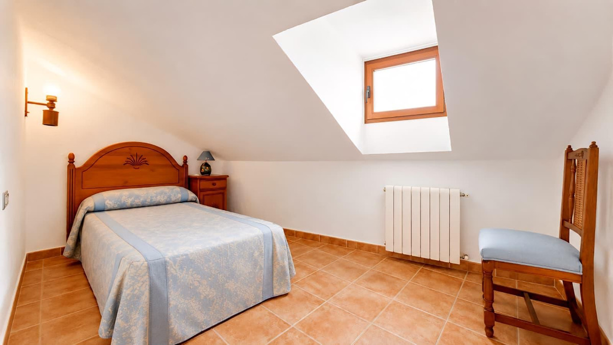 Te koop Herenhuis Costa Del Sol Ronda € 245.000,-
