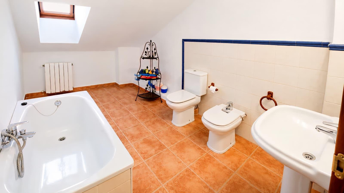 Te koop Herenhuis Costa Del Sol Ronda € 245.000,-