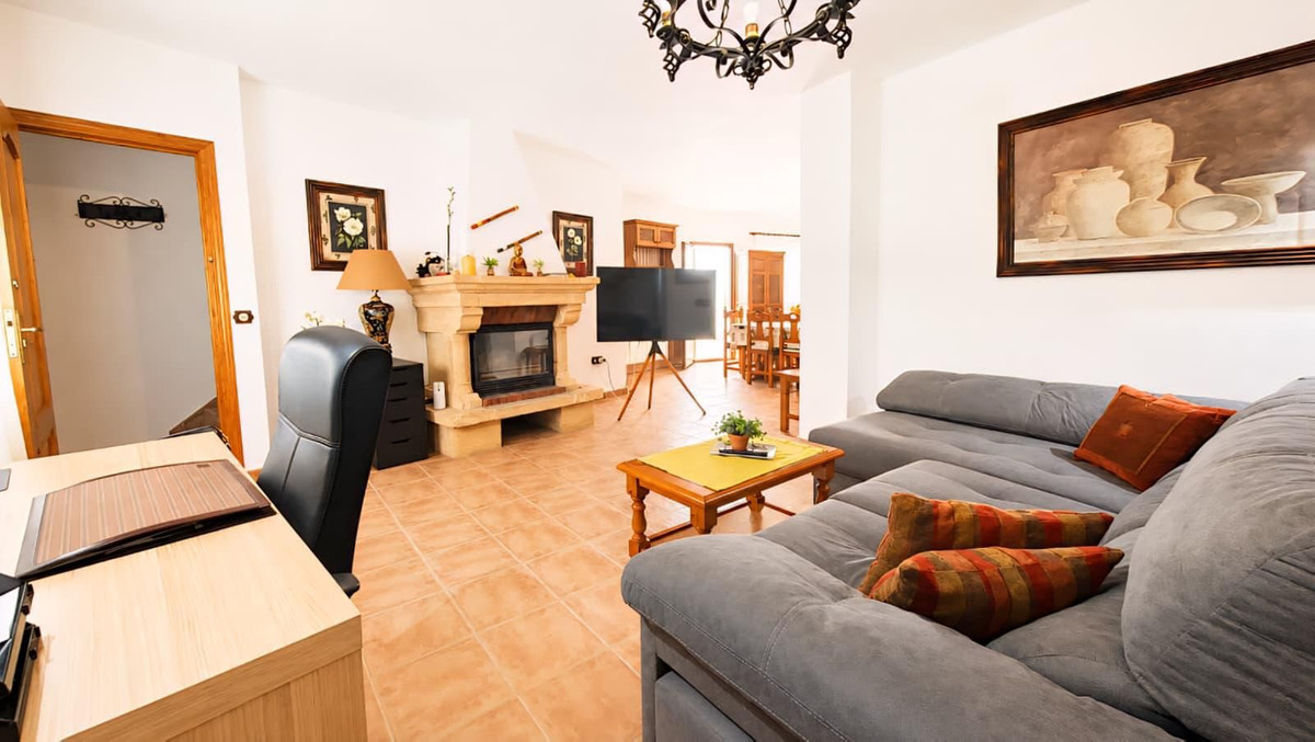 Te koop Herenhuis Costa Del Sol Ronda € 245.000,-