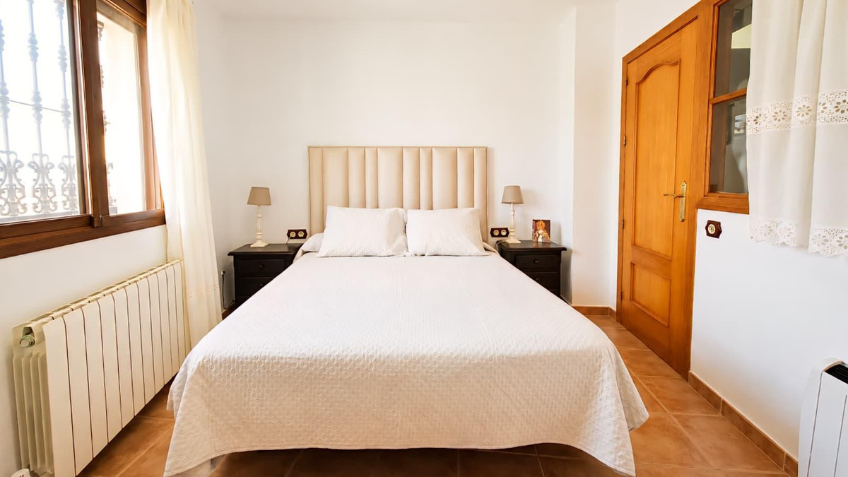 Te koop Herenhuis Costa Del Sol Ronda € 245.000,-